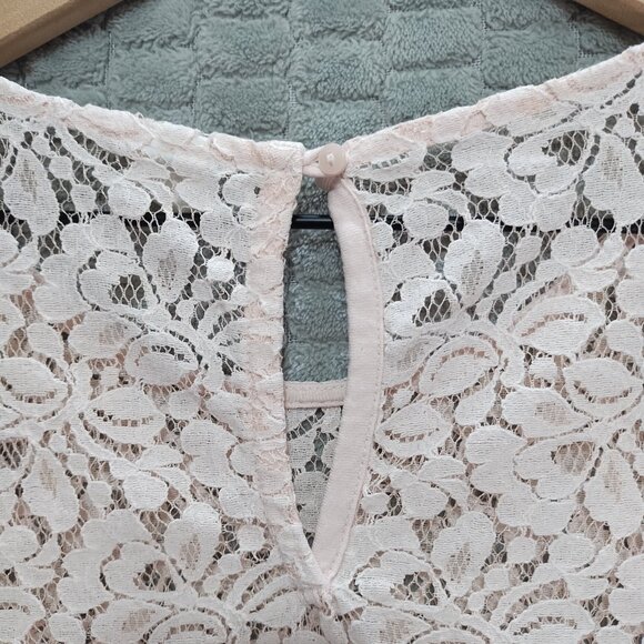 Blush Pink Sheer Lace Floral Short Sleeve Shirt-Old Navy-M - Picture 5 of 8